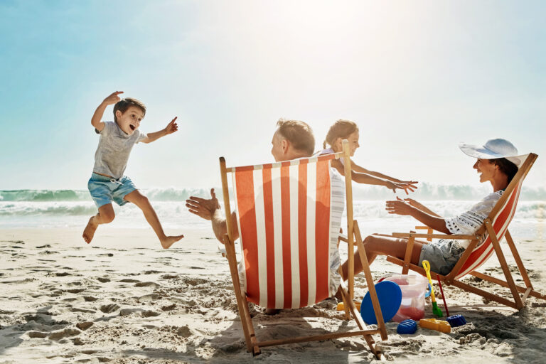 Your 2025 Family Summer Bucket List: 8 Ways to Strengthen Your Family This Summer